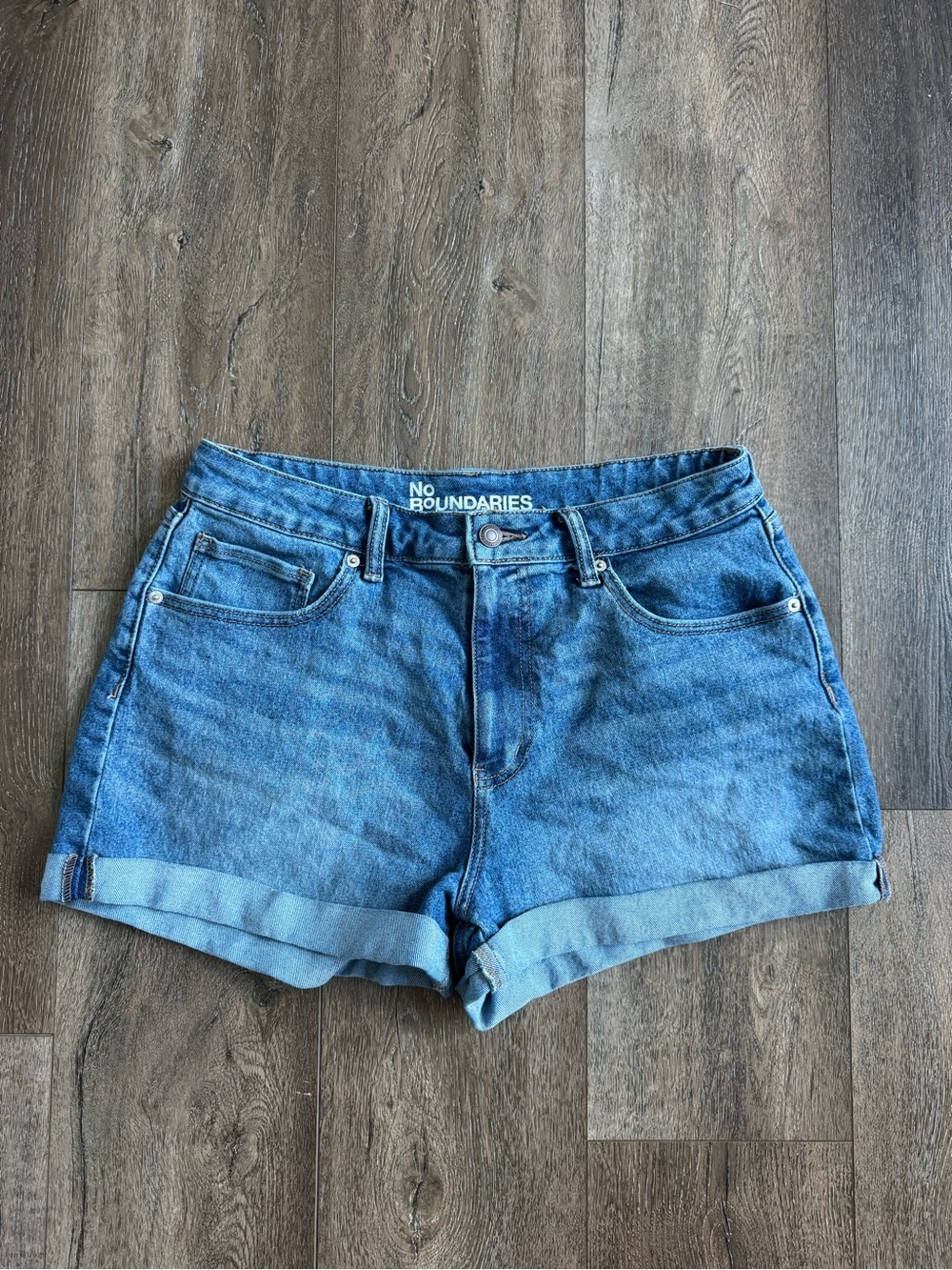 No Boundaries Blue Denim Rolled Cuff Women's Shorts Size 12